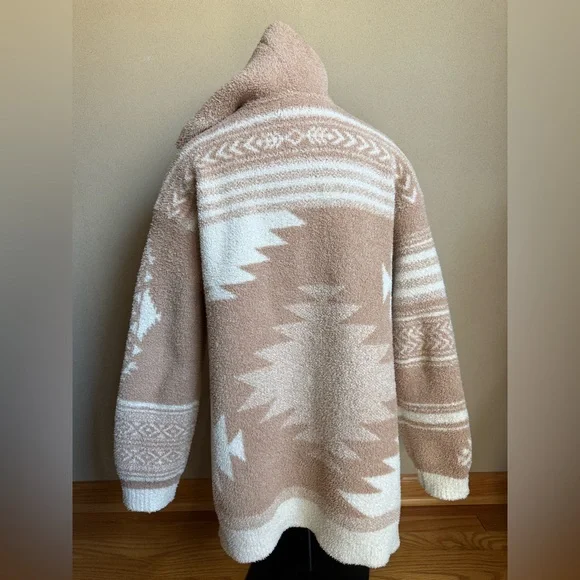 BAREFOOT DREAMS Cozy Chic Aztec Hoodie Cardigan - Picture 9 of 13